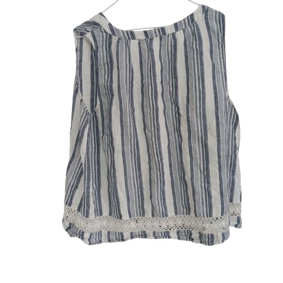 Women's Crown & Ivy Lace Blouse Gray White Size 3X - Picture 2 of 4